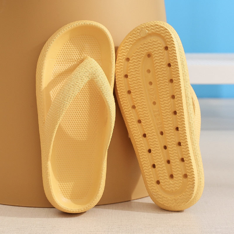 Cloud Yogui Comfort Flip-Flops